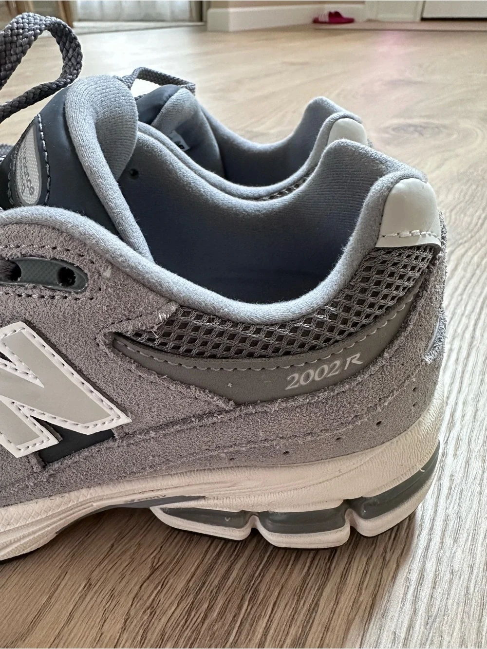 New Balance Boys  Grey Mesh and Suede Runner Size 4.5
